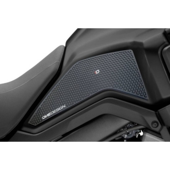 PUIG ADESIVO SERBATOIO SPECIFICO LATERALE BENELLI TRK 502 X 2017-2023 NERO